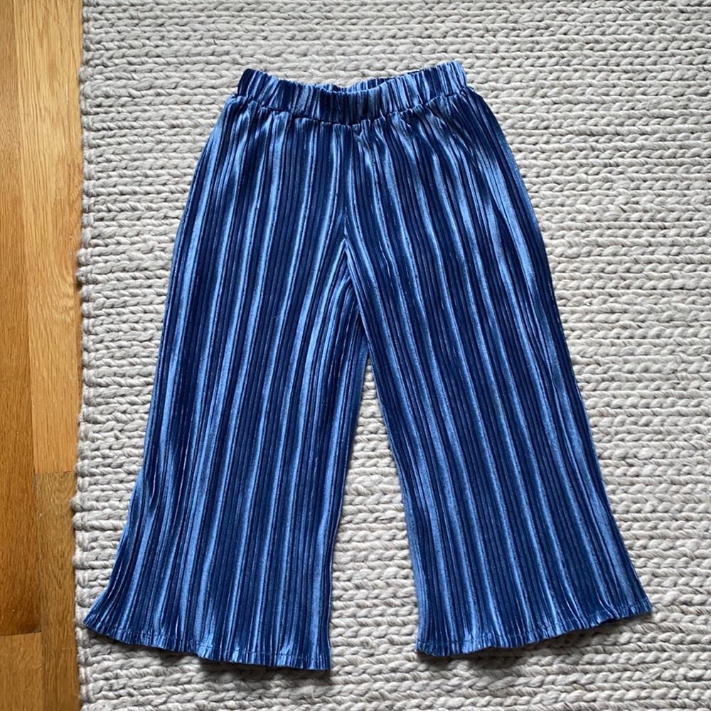 Ribbed blue velvet wide legged pants
